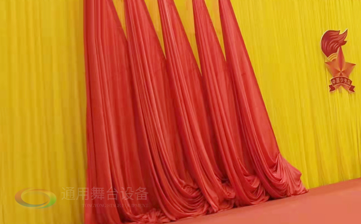 通用舞臺紅色會議金絲絨舞臺幕布 手感絲滑 經(jīng)久耐用 ！